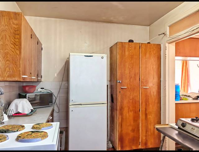 3 BEDROOM DUPLEX FOR SALE IN WINDSOR WEST